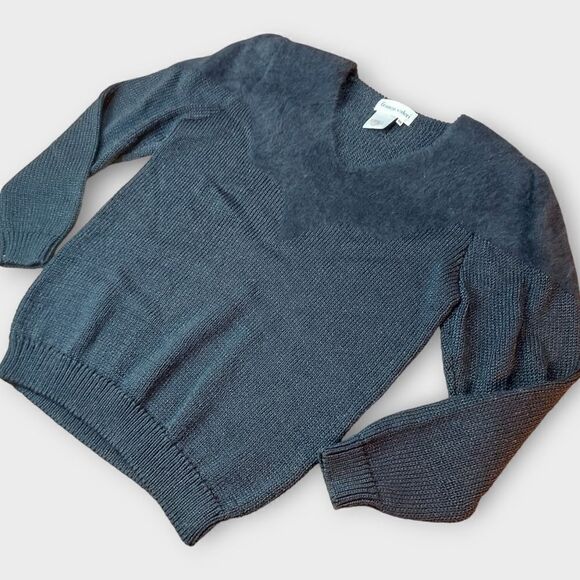 Franco Valeri Vintage Black VNeck Sweater Small - Picture 5 of 9